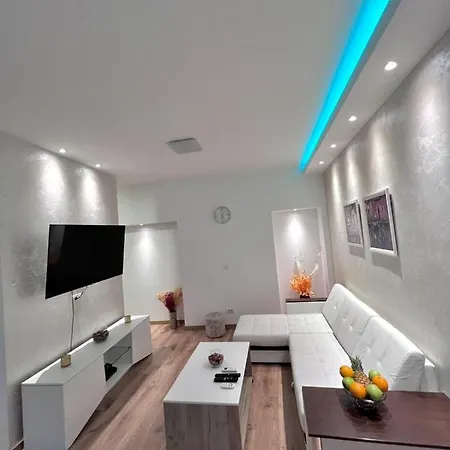 דירה Hugolina Lux